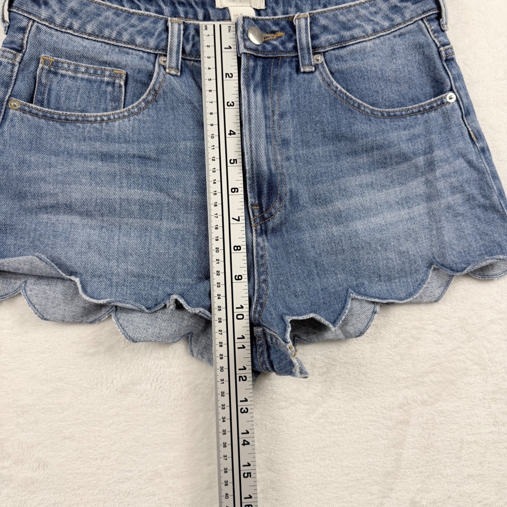 H&M Denim Shorts Scalloped Hem Size 8 - Picture 6 of 7